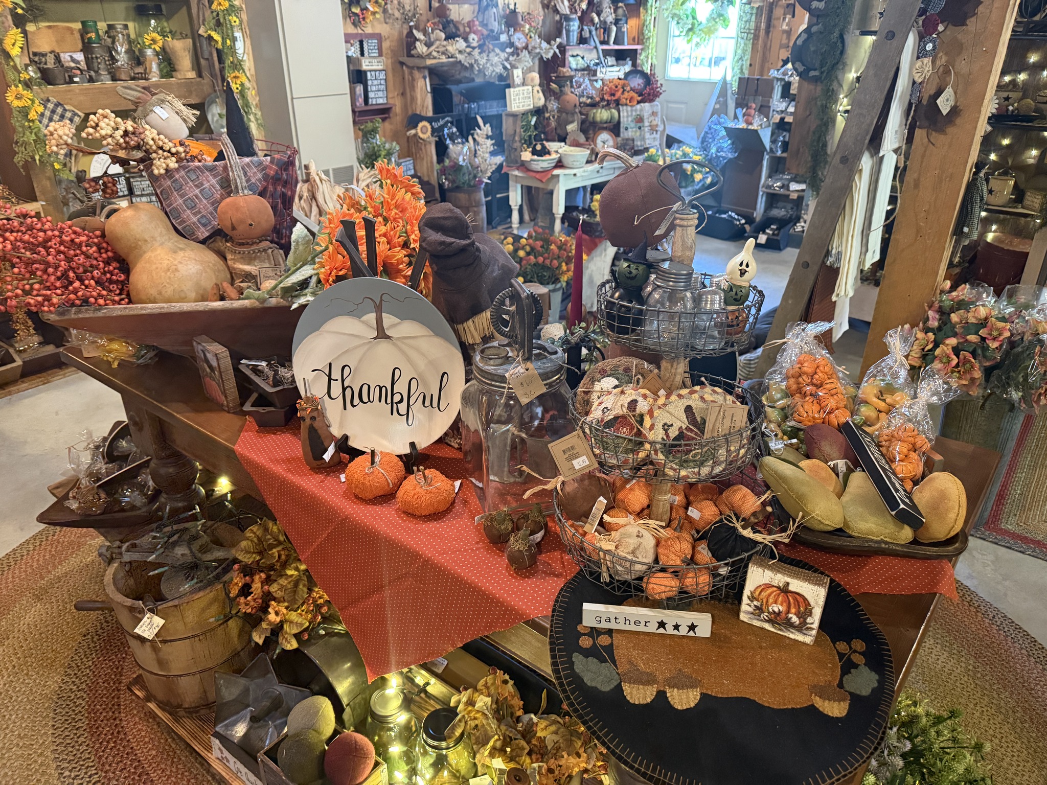 Primitive Thanksgiving Decor